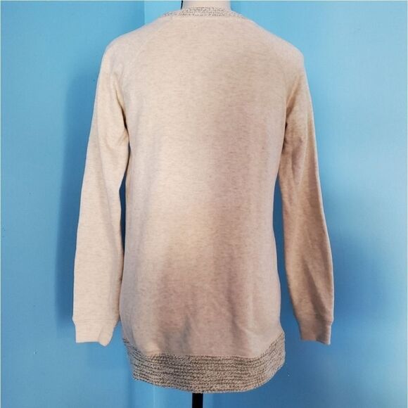 Per Se Creme/Gray Crewneck Pocket Detail Long Sleeve Sweater - Picture 5 of 7